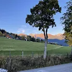 Laerchenhof 01 아파트 *