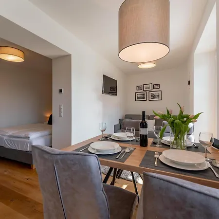 Apartment Laerchenhof 01