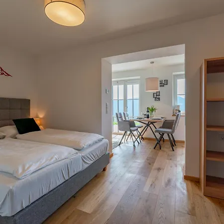 Apartment Laerchenhof 01